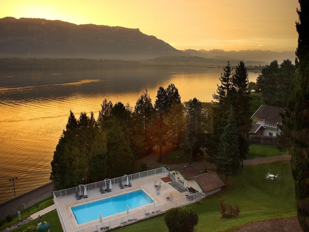 Hotel Ombremont Jean-Pierre Jacob Ле-Бурже-дю-Лак Екстер'єр фото